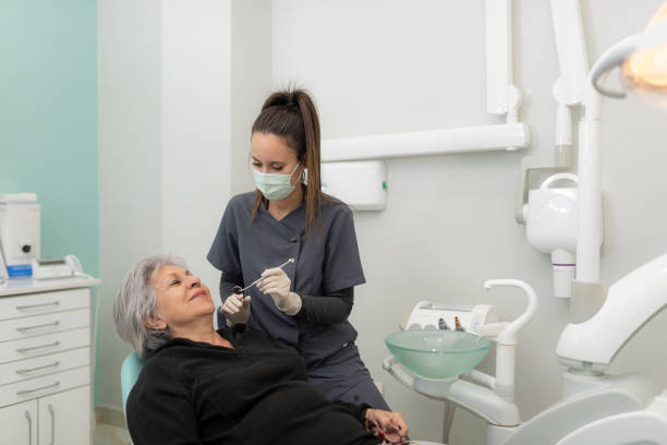 Best Weekend Emergency Dentist in Rendon, TX